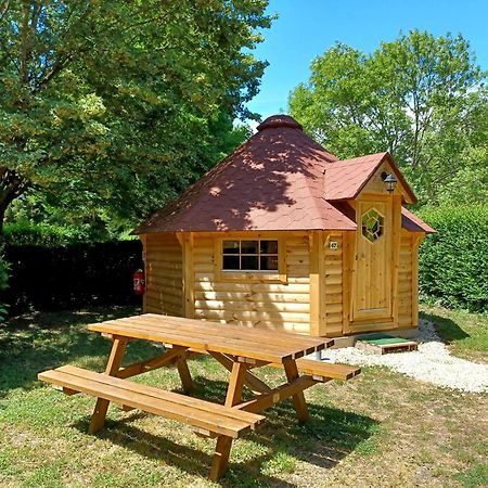 Chambre KOTA Insolite Attigny Exterior foto